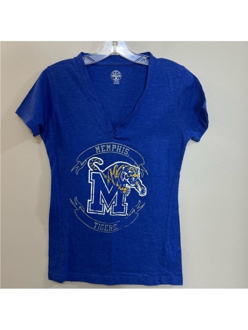 Women's Rivalry Threads 91' Memphis Tigers V-neck short sleeve T-shirt. Size M